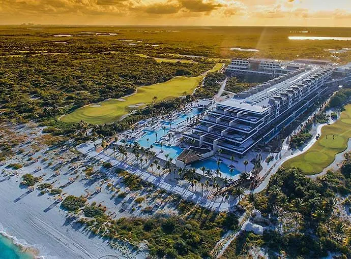Hotell Estudio Playa Mujeres Cancún